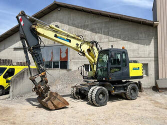 صورة ل حفارات مجنزرة 2006 هيونداي Robex 170W-7