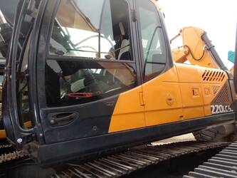 2025-hyundai-220-9s-47929556