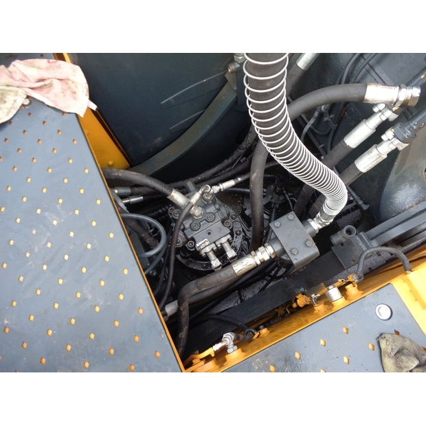 2025 Hyundai 220-9S-47929563