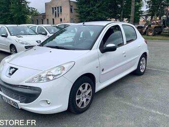 2012-peugeot-206-1464117-47932646