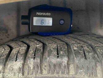 2012-peugeot-206-1464117-47932678