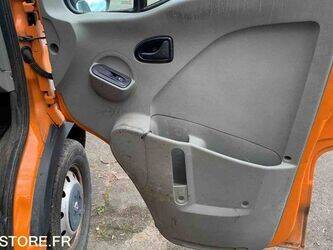 2008-renault-master-1464119-47932767