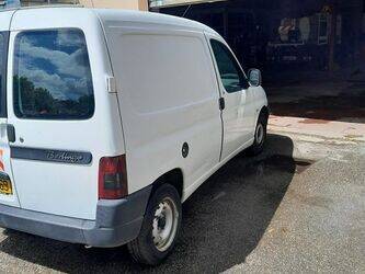 2001-peugeot-partner-1464120-47932884