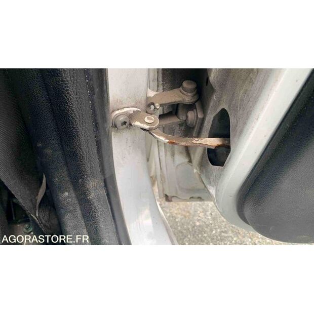 2012 Peugeot 206-47932978