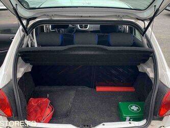 2012-peugeot-206-1464125-47933006