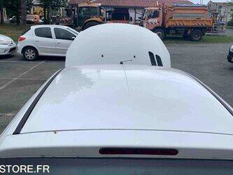 2012-peugeot-206-1464125-47933020