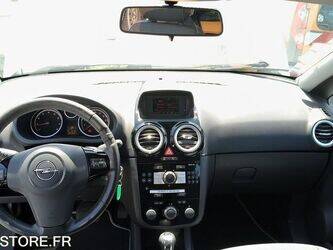2009-opel-corsa-47933159