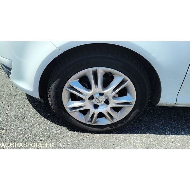 2009 Opel CORSA-47933183