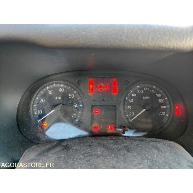 2004 رينو Clio-47933256
