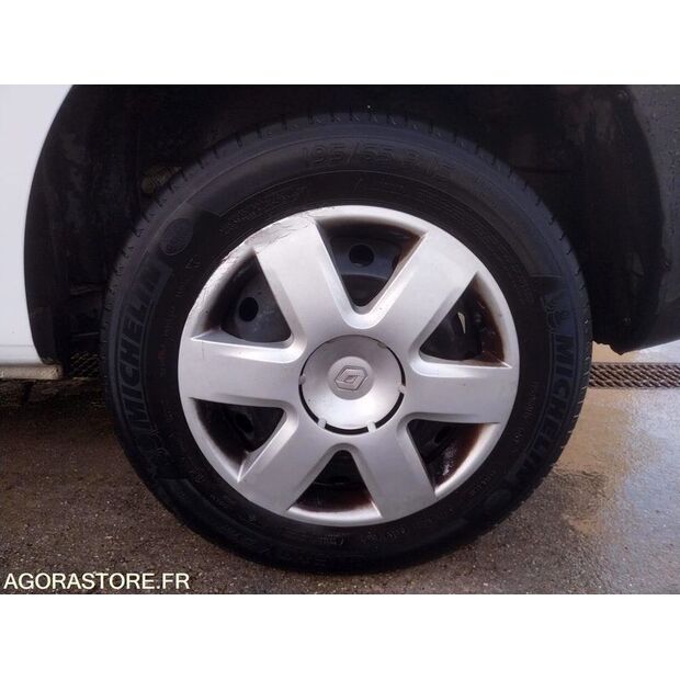 2017 Renault Kangoo-47933319