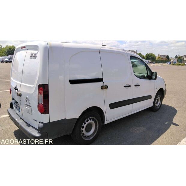 2016 Citroen BERLINGO-47933372
