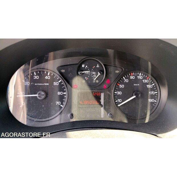 2016 Citroen BERLINGO-47933380
