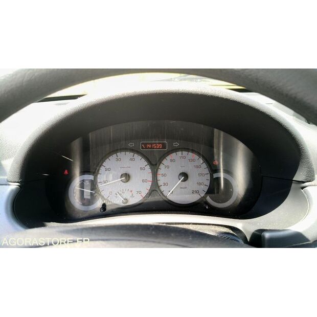 2005 سيتروين BERLINGO-47933757