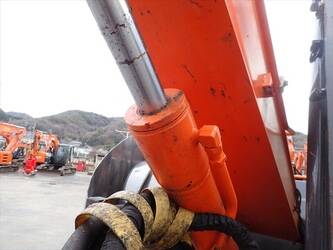 2017-hitachi-zx75usl-5b-47937084