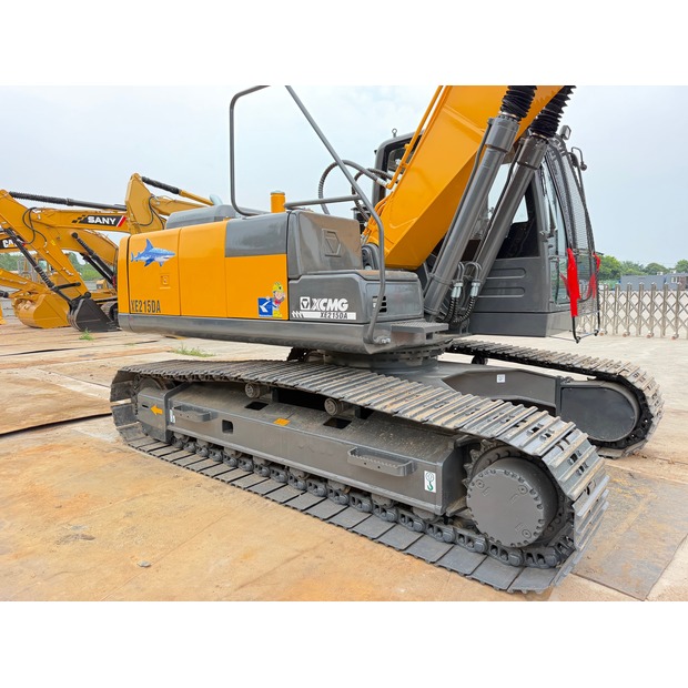 2022 اكس سي ام جي XE215DA-47938654