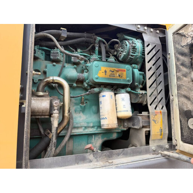 2006 فولفو EW 160 B-47938763
