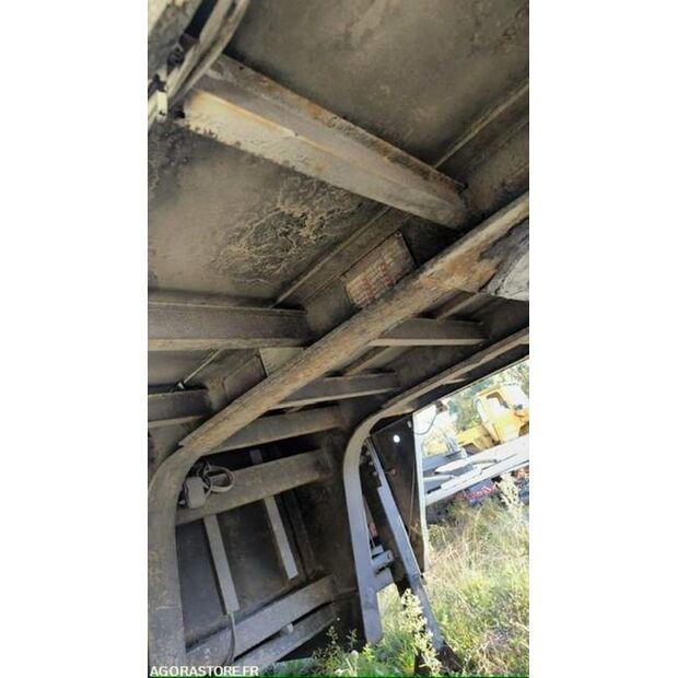 1982 Trouillet-47952072