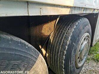 1982-trouillet-47952076