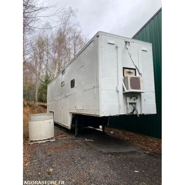 1982 Trouillet-47952081