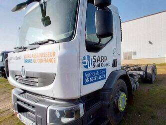 2009-renault-premium-1464530-47952222