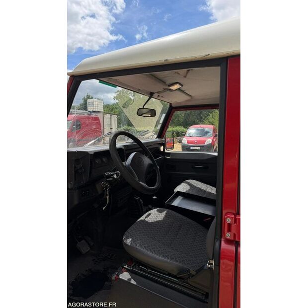 2001 Land Rover Defender-47952344
