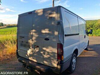 2008-ford-transit-1464544-47952549