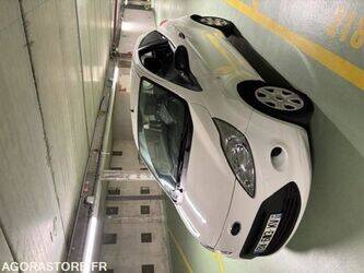 2011-ford-ka-47952615