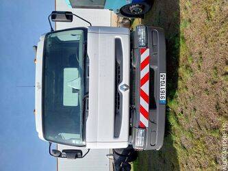 2005-renault-premium-1464549-47952670
