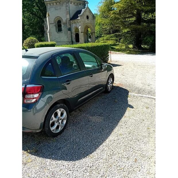 2017 Citroen C3-47952748