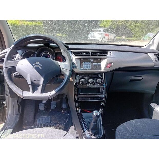 2017 Citroen C3-47952751