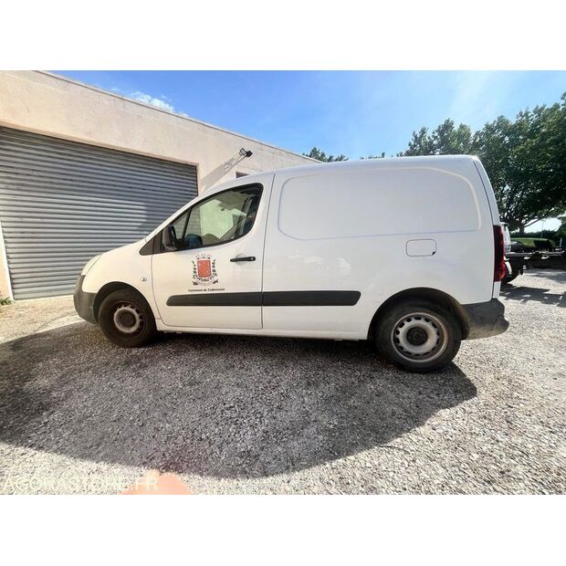 2016 Peugeot PARTNER-47952934
