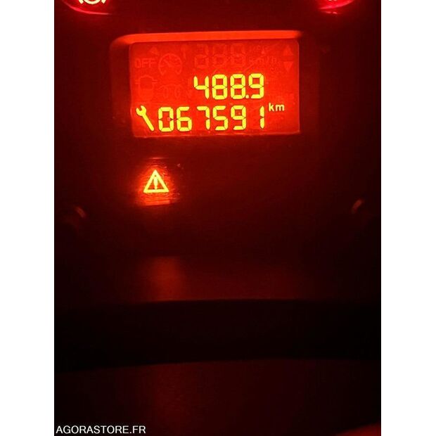 2016 Peugeot PARTNER-47952937