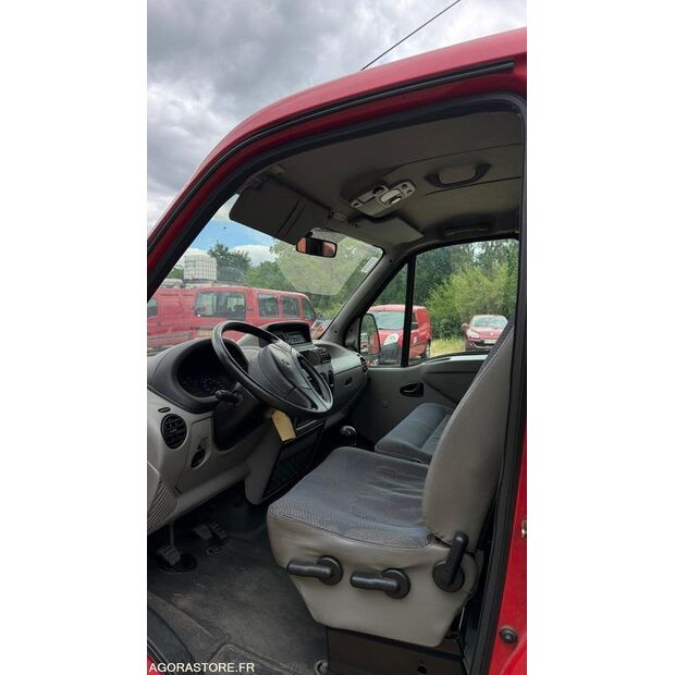 2003 Renault Master-47952958