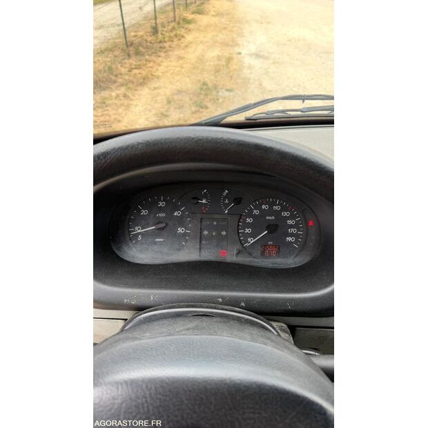 2003 Renault Master-47952959