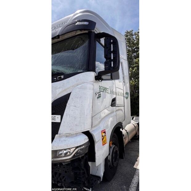 2022 Iveco 440S46-47952989