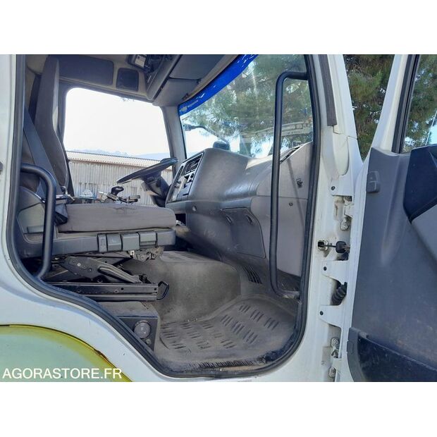 2004 رينو Midlum-47953113