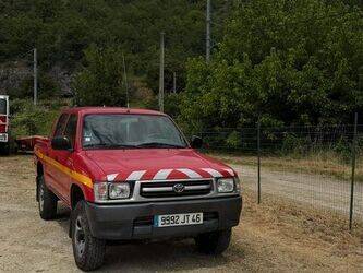 Image for CARS 2001 Toyota Hilux