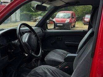 2001-toyota-hilux-1464570-47953245