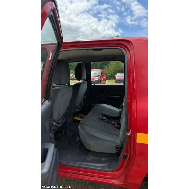 2001 تويوتا Hilux-47953246