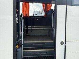2009-scania-omni-express-1464574-47953344