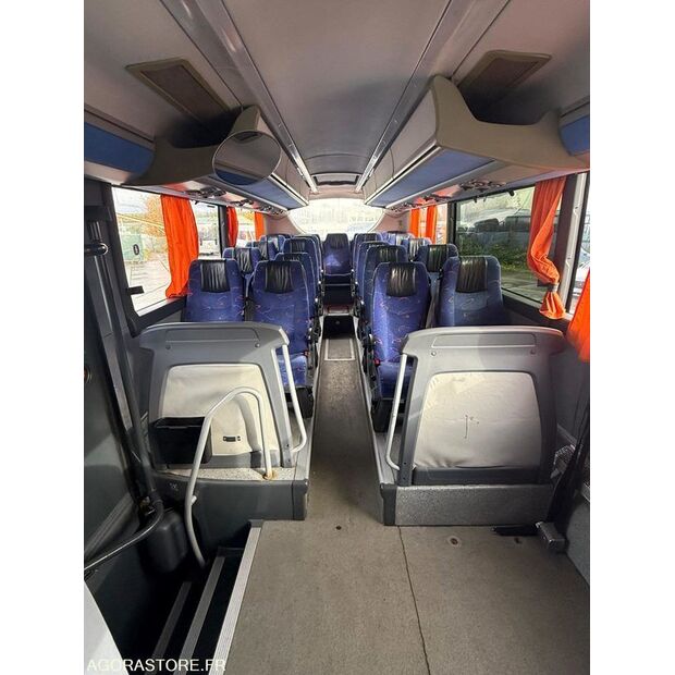 2009 سكانيا Omni Express-47953346