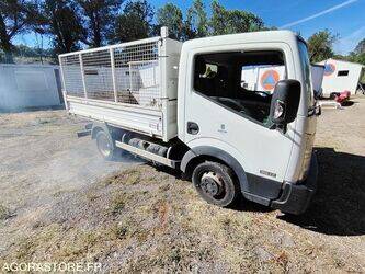 2015-nissan-cabstar-1464578-47953443