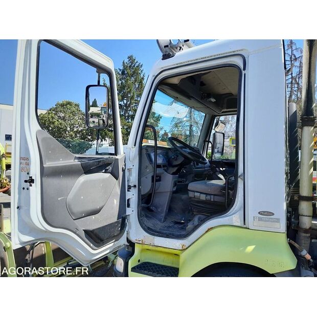 2004 رينو Midlum-47953684