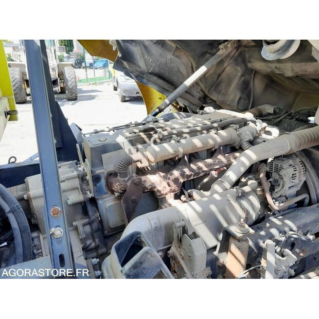 2004 رينو Midlum-47953698