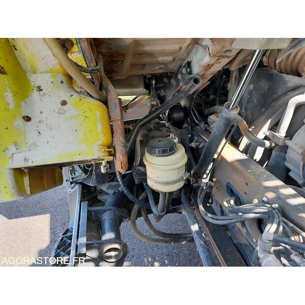 2004 رينو Midlum-47953703