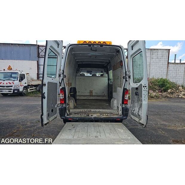 2003 Renault Master-47953804
