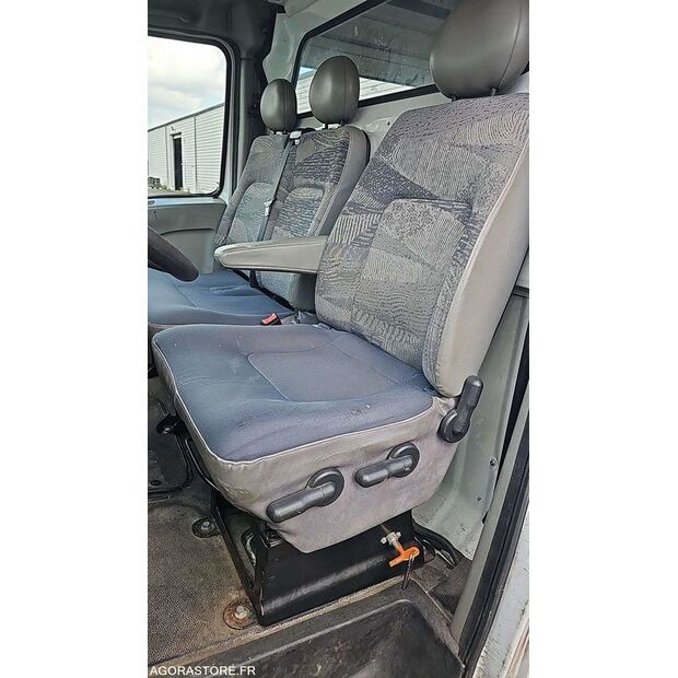 2003 Renault Master-47953805