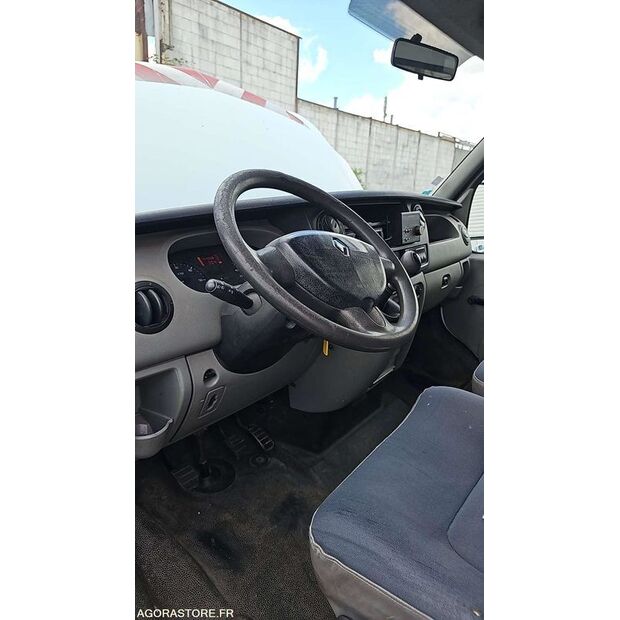 2003 Renault Master-47953810