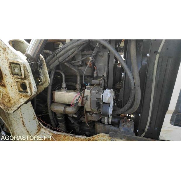 2006 رينو divers-47953946