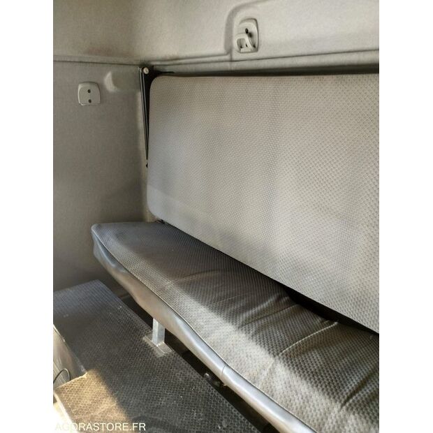 2012 Renault PREMIUM-47953987